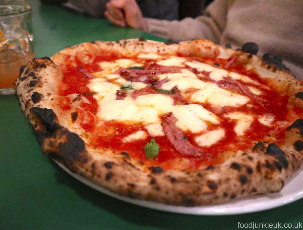 [英國曼城美食]不用£10就可以吃到的世界級窯烤披薩 - Rudy's Pizza