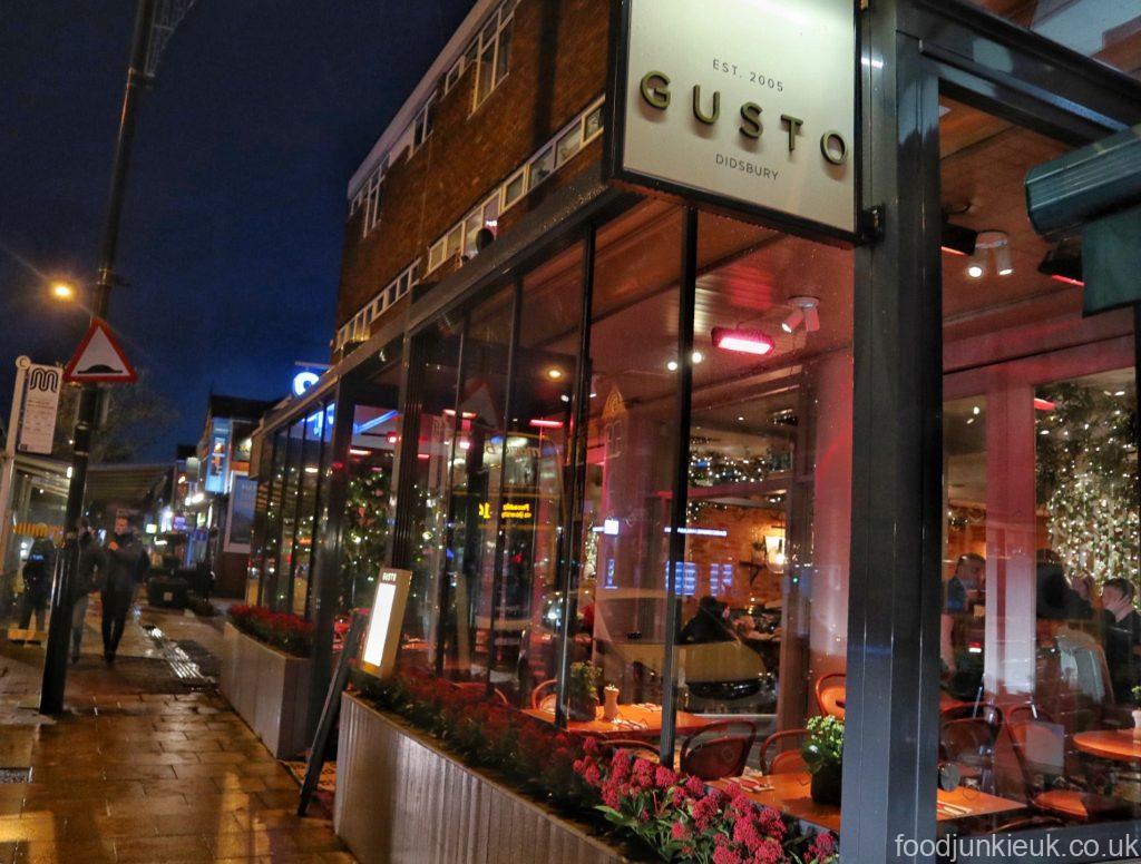 Gusto outside