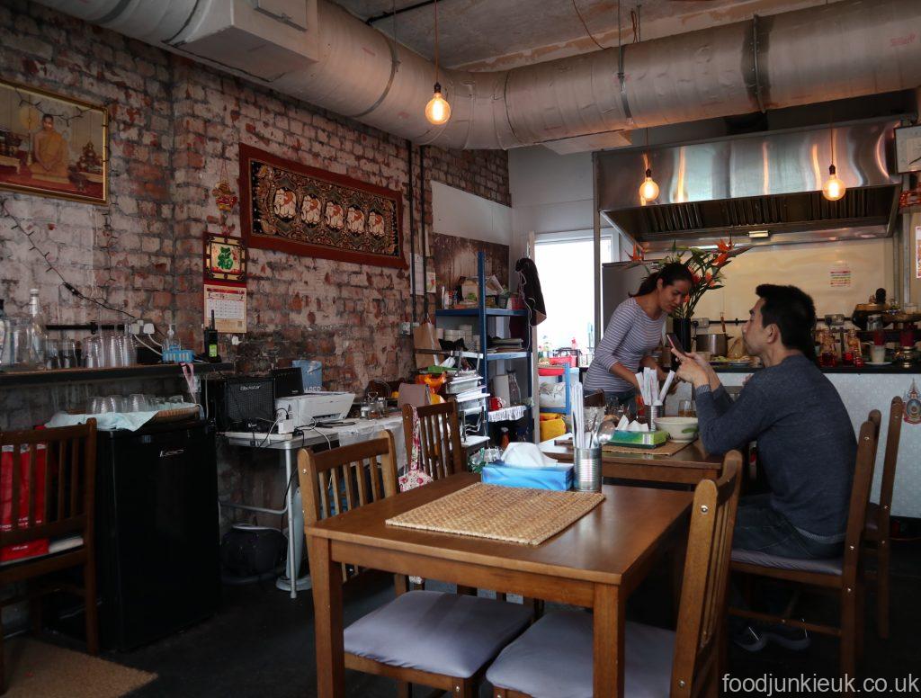 [英國曼城美食]平價隱藏道地泰式料理-Thai Smiles Cafe