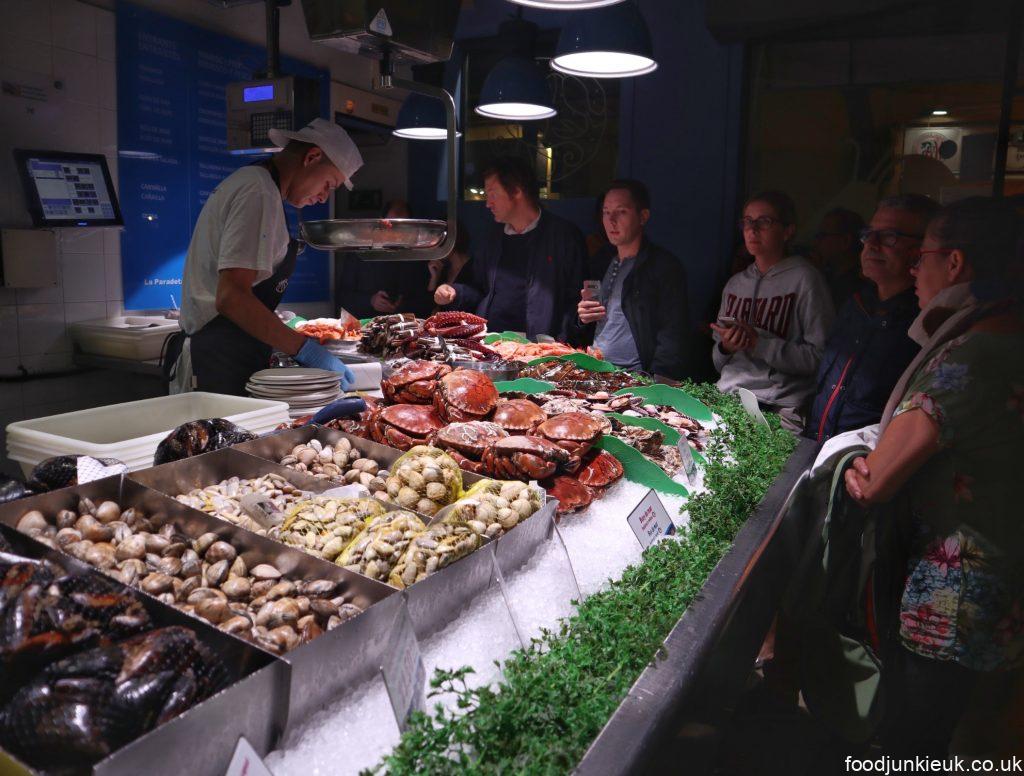 Great Value Seafood Restaurant in Barcelona - La Paradeta