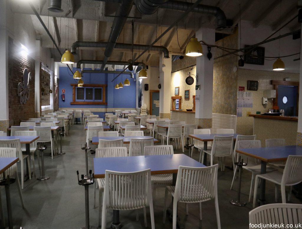 Great Value Seafood Restaurant in Barcelona - La Paradeta