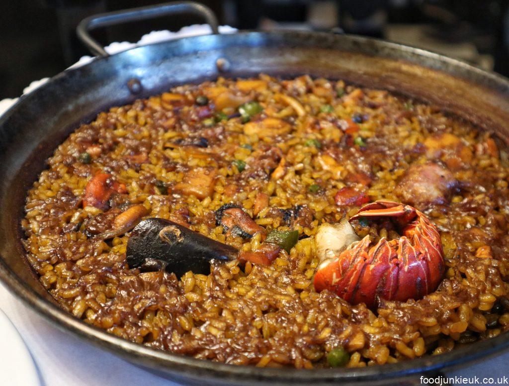 Old Local Classic Paella in Barcelona - 7 Portes