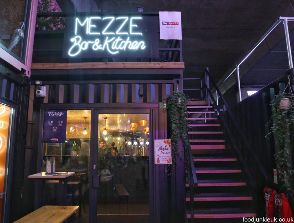 [英國曼城美食]Hatch貨櫃市集中的超好吃土耳其烤肉- Mezze Bar & Kitchen